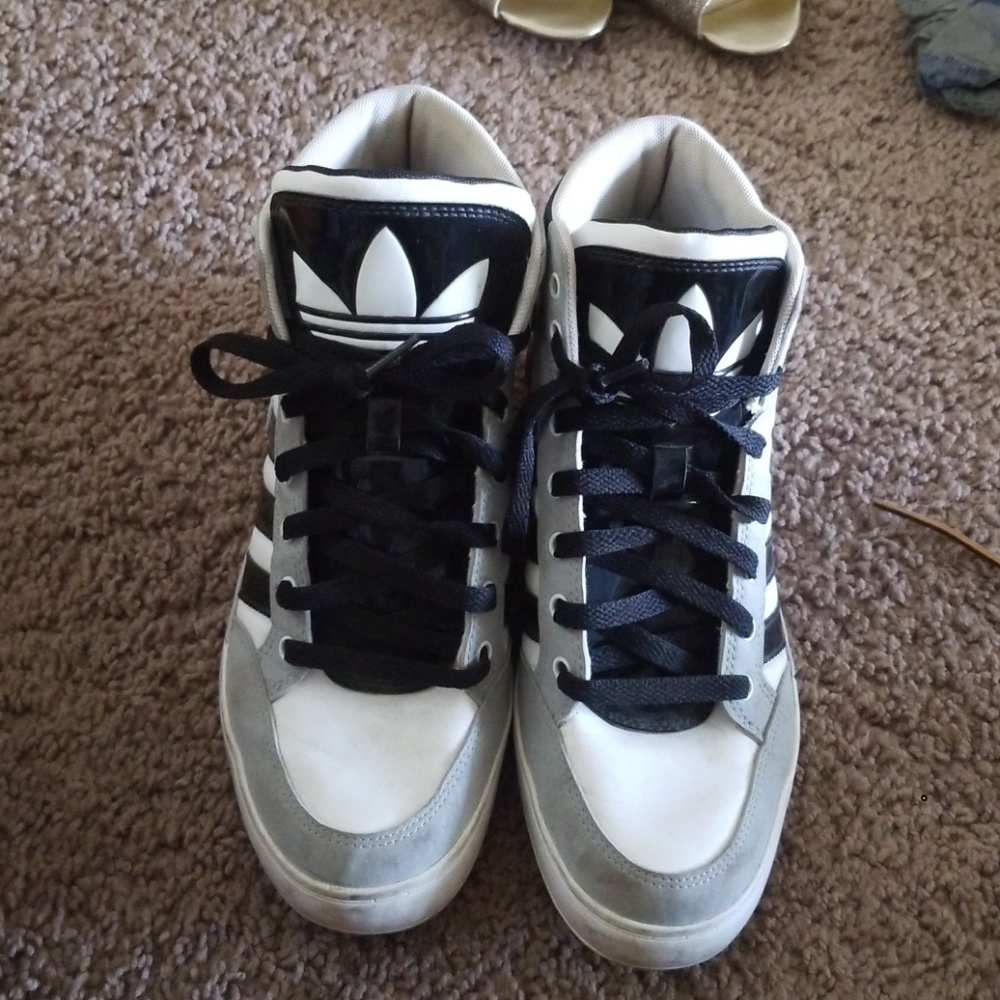 The adidas Originals Hard Court Big Logo